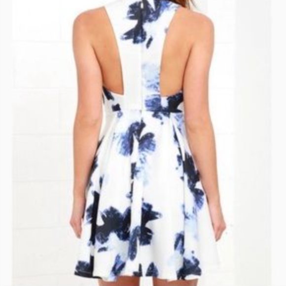 Lulus Blue Seeing Chic Floral Print Dress Fit & Flare Racerback Small a1404 - Picture 2 of 14
